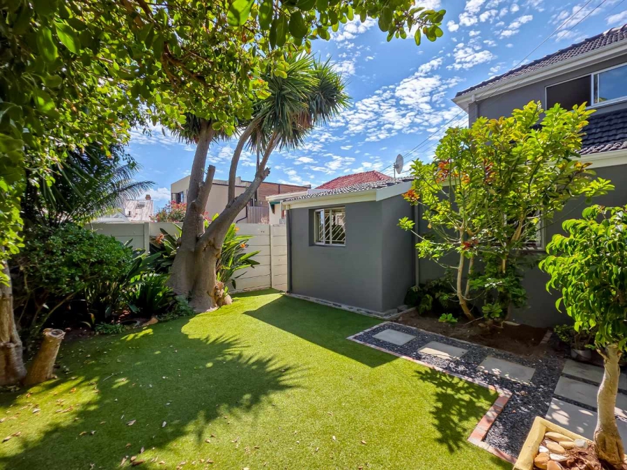 4 Bedroom Property for Sale in Fresnaye Western Cape